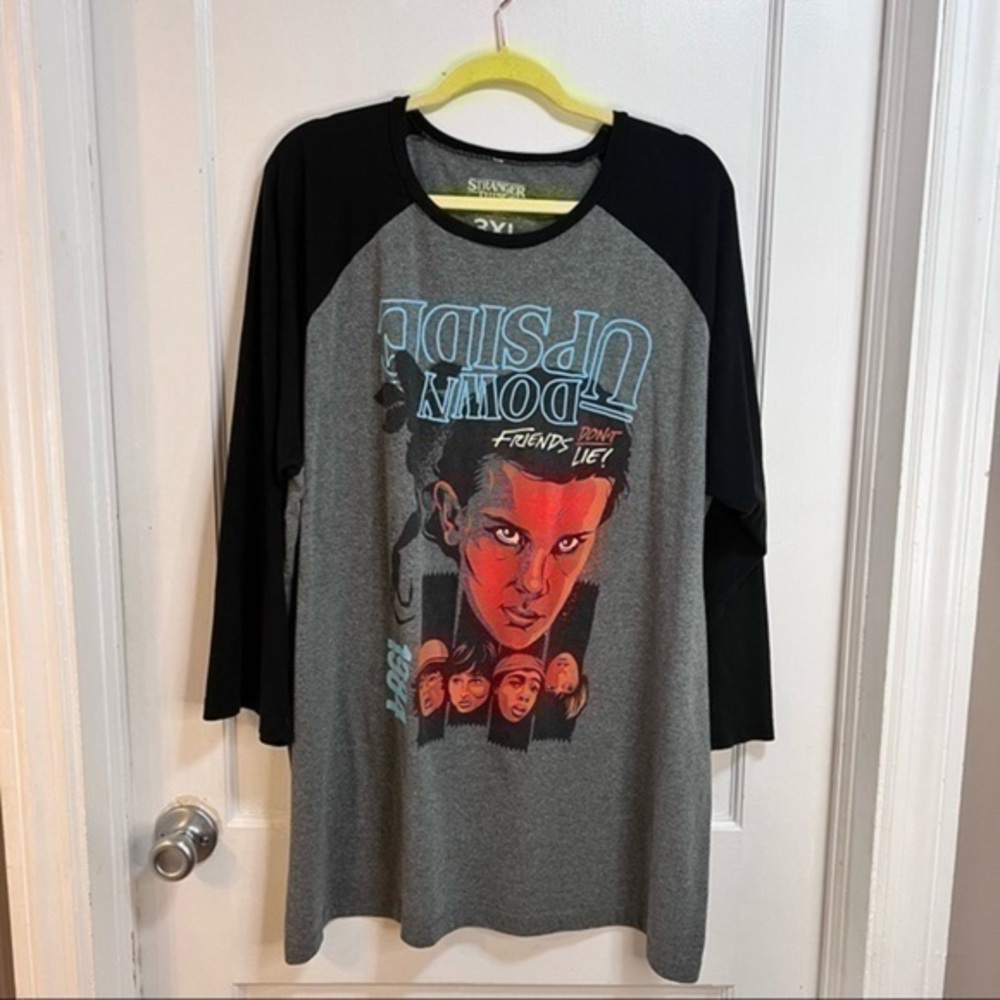 Lootcrate Stranger Things baseball shirt
